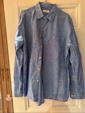 Uniqlo Light Blue Linen Button-Down Shirt